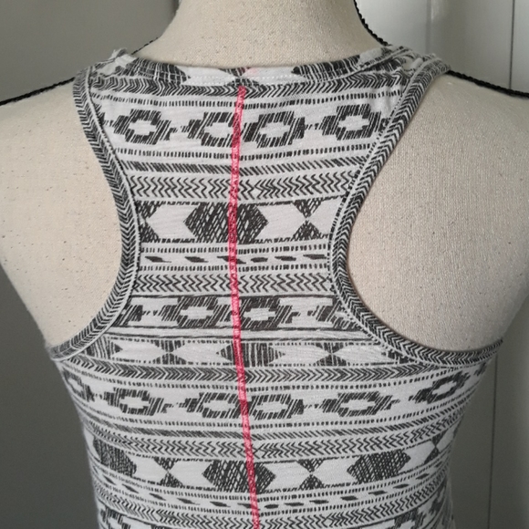 MOSSIMO Tanktop - Picture 5 of 9